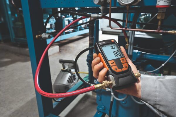 Testo 552 Digital Vaccuum Measuring Instrument with BT - Image 3